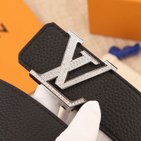 激安ルイヴィトンベルト着用イメージ